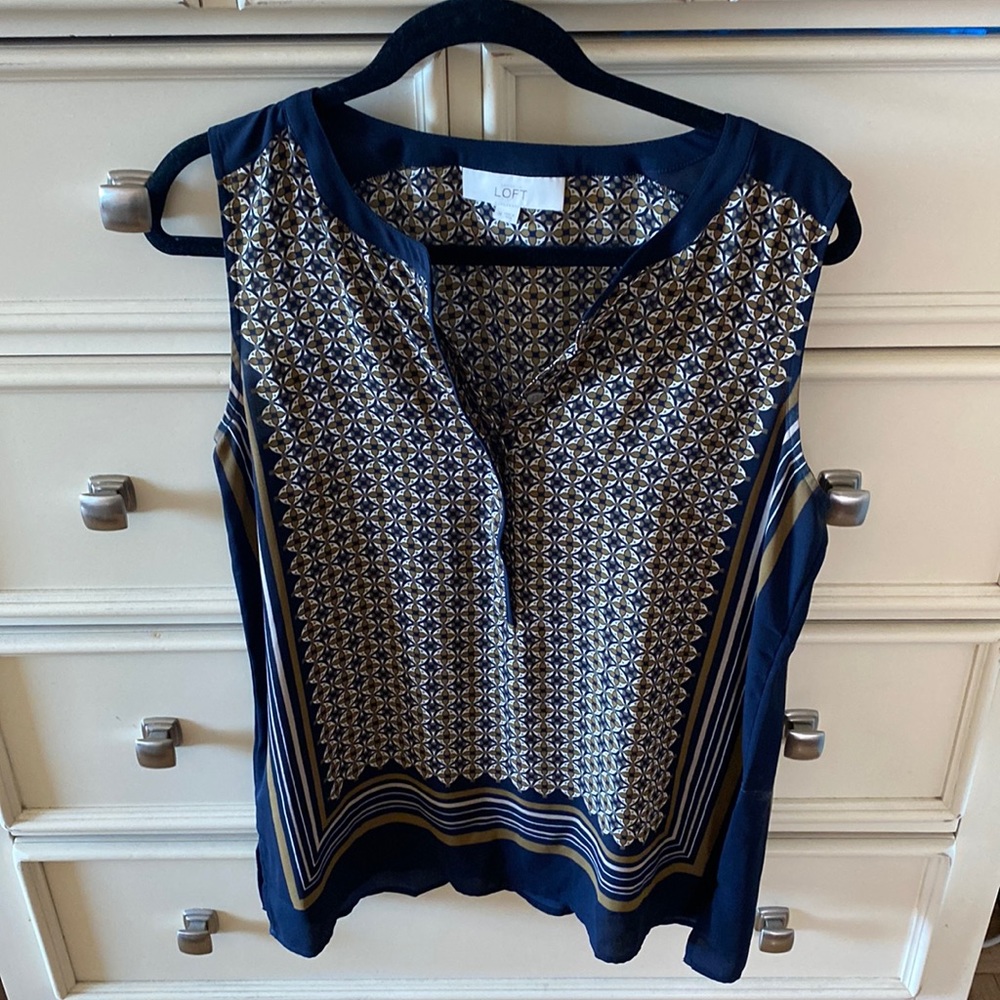 Loft sleeveless top, size medium